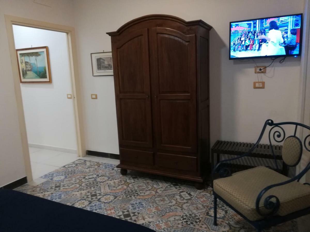 Tribunale Room Basement Palermo Eksteriør billede